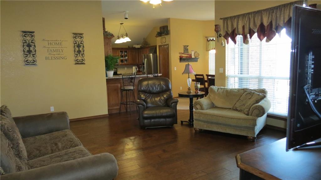 1605 32nd, Moore, OK 73160 photo 20