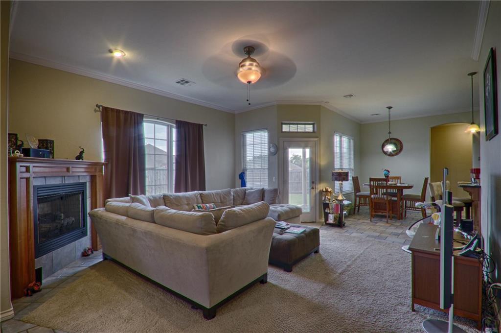 2101 SE 9th St, Moore, OK 73160 photo 5