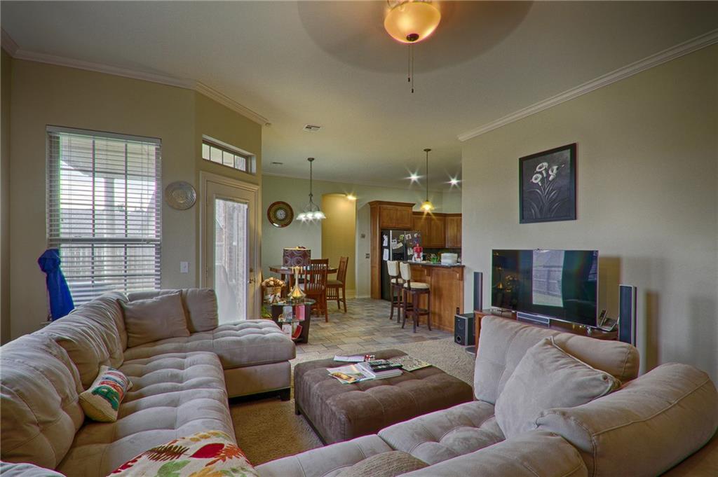 2101 SE 9th St, Moore, OK 73160 photo 7