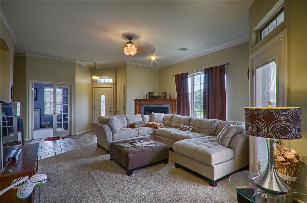2101 SE 9th St, Moore, OK 73160 photo 6
