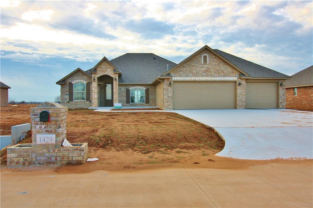 1429 Antler Rdg, Tuttle, OK 73089 photo 1