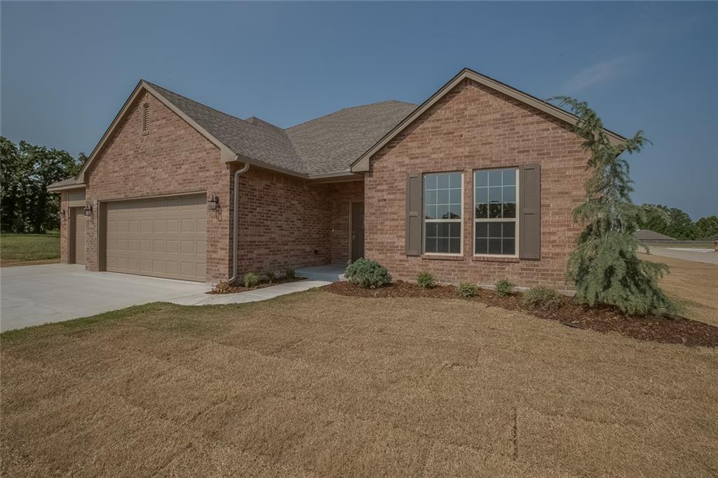 955 Oak Tree Ct, Harrah, OK 73045 photo 4