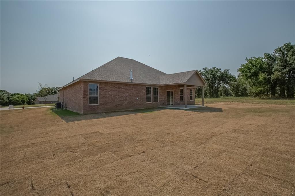 955 Oak Tree Ct, Harrah, OK 73045 photo 24