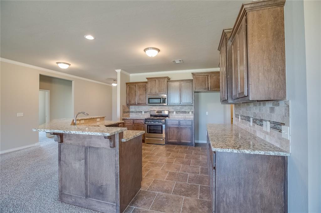 955 Oak Tree Ct, Harrah, OK 73045 photo 7
