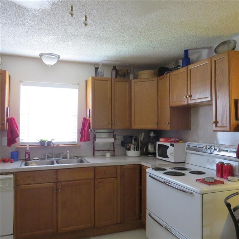803 Ayars, Prague, OK 74864 photo 14