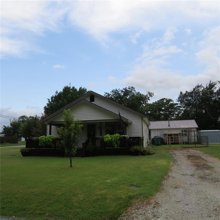 803 Ayars, Prague, OK 74864 photo 3