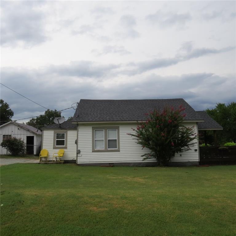 803 Ayars, Prague, OK 74864 photo 4