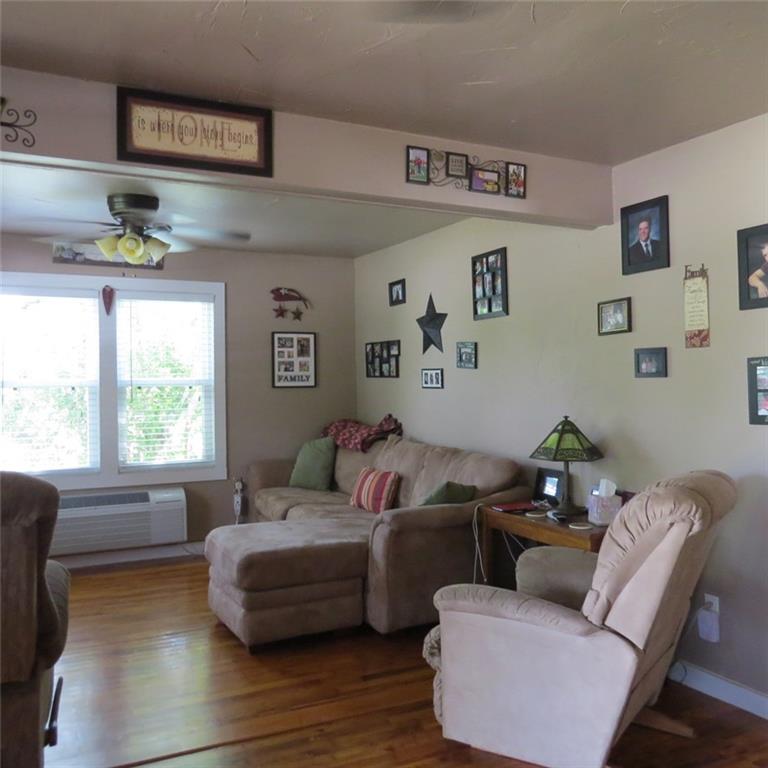 803 Ayars, Prague, OK 74864 photo 6