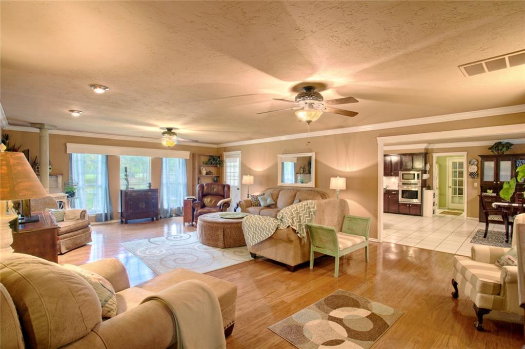 5818 E Tyler Dr, Tuttle, OK 73089 photo 3