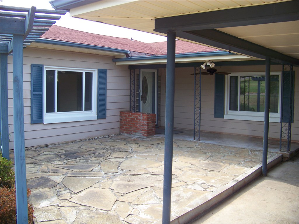 623 E 10th, Chandler, OK 74834 photo 3