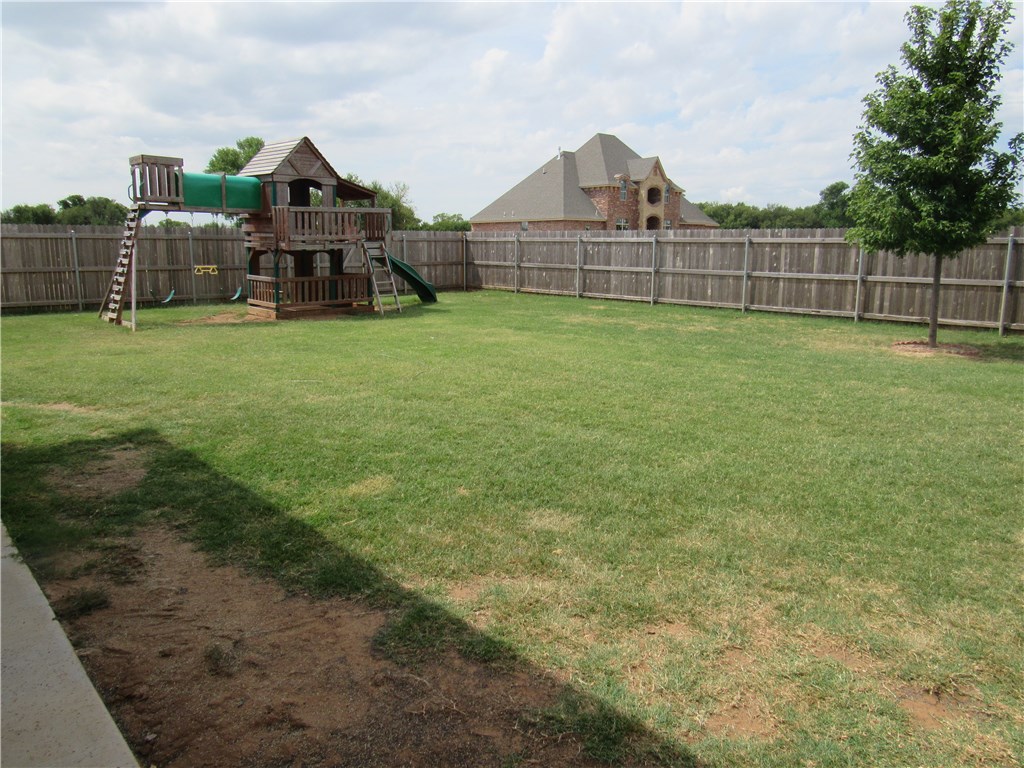 405 Windsor Ln, Tuttle, OK 73089 photo 5