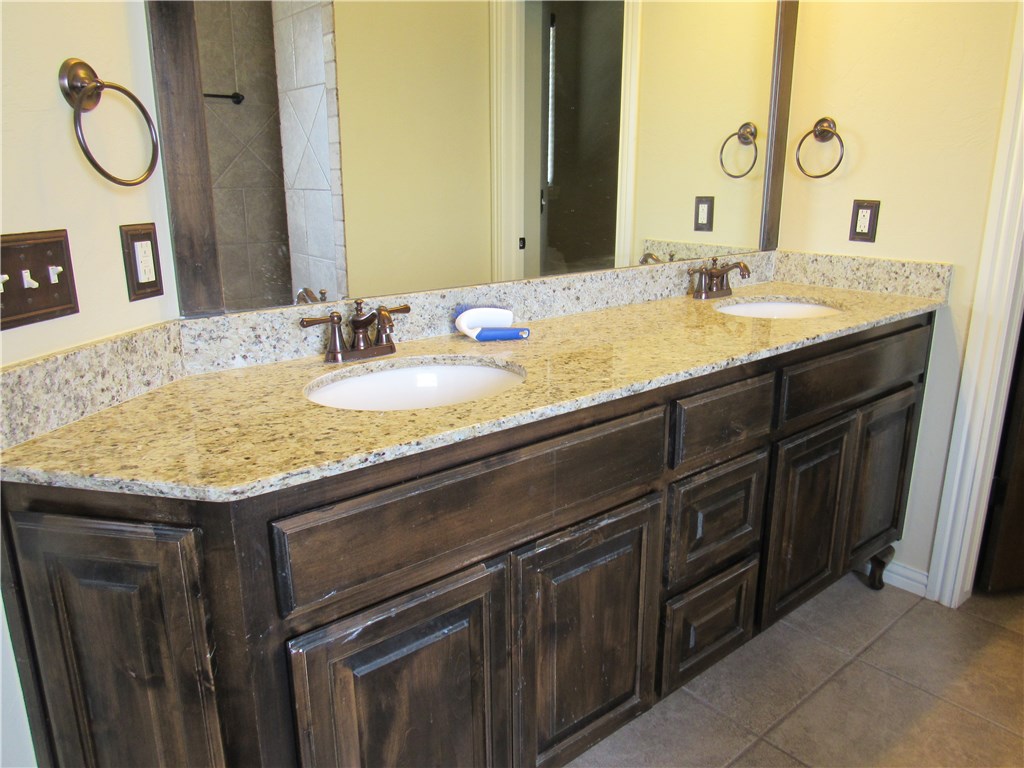 405 Windsor Ln, Tuttle, OK 73089 photo 19