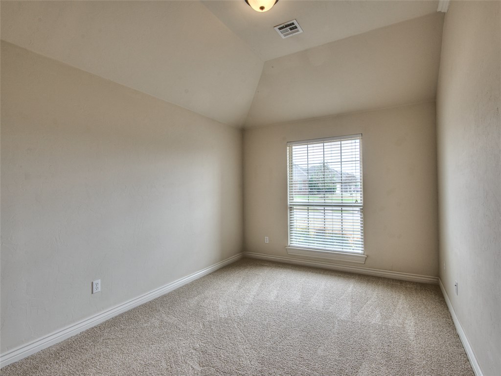 1205 NW 19 St, Moore, OK 73160 photo 13