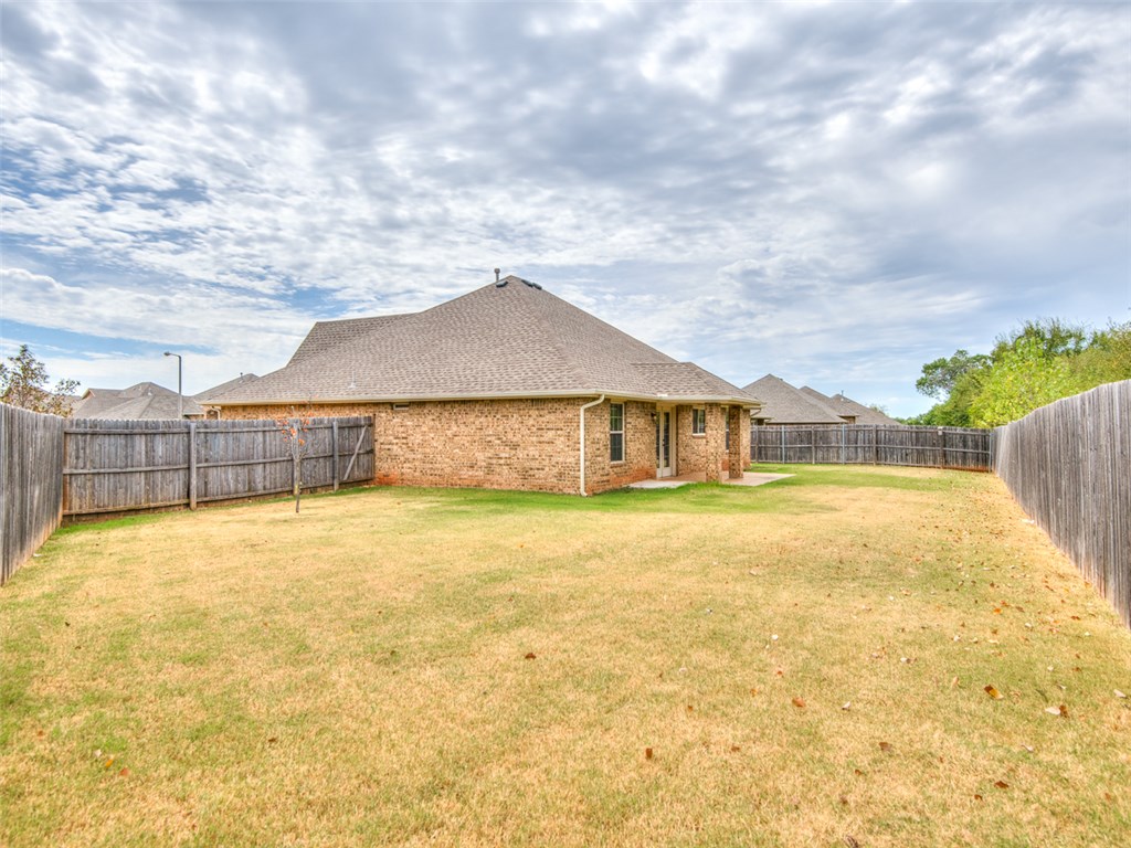 1205 NW 19 St, Moore, OK 73160 photo 25