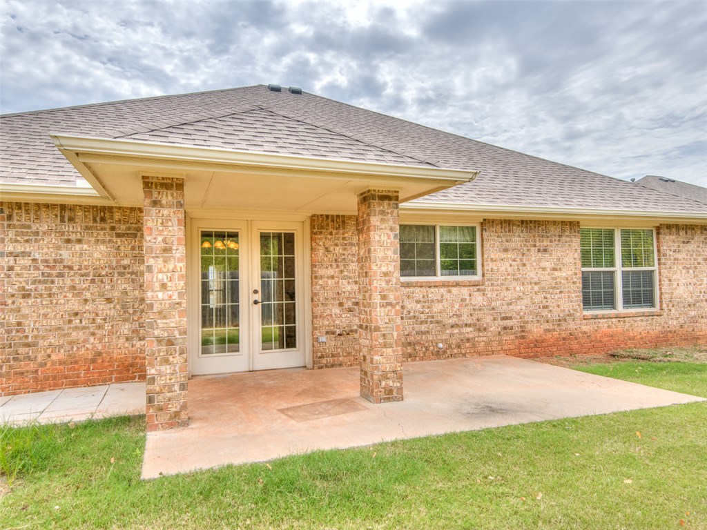 1205 NW 19 St, Moore, OK 73160 photo 26