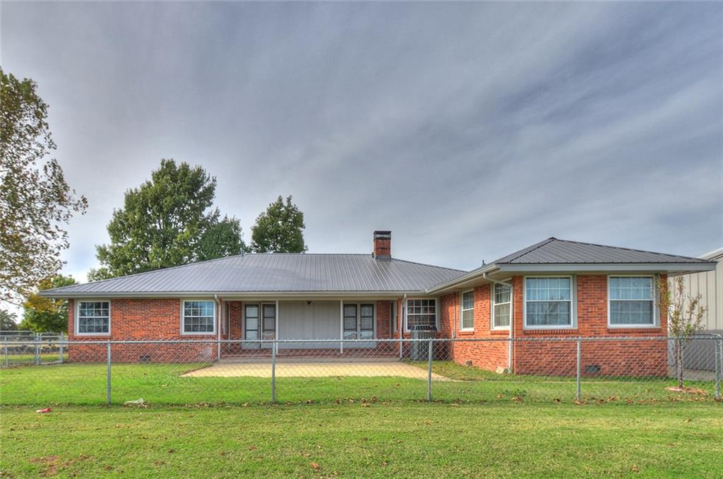 610 S 4th, Mcloud, OK 74851 photo 5