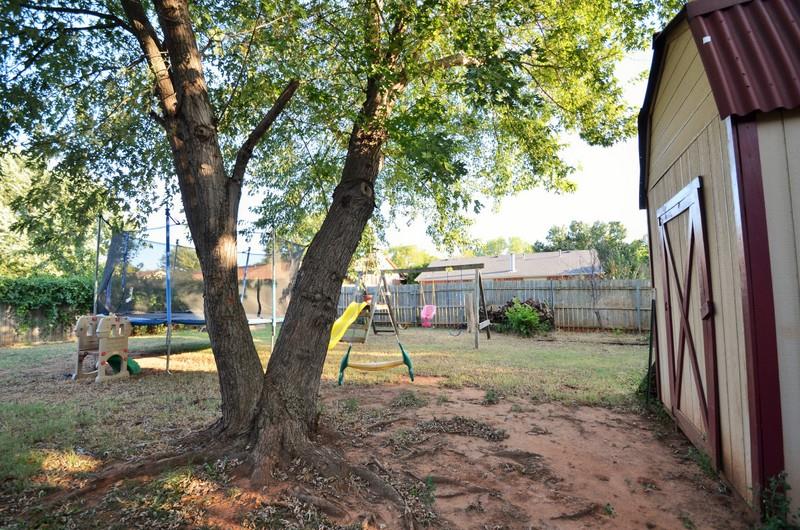 1024 Apollo Cir, Edmond, OK 73003 photo 23