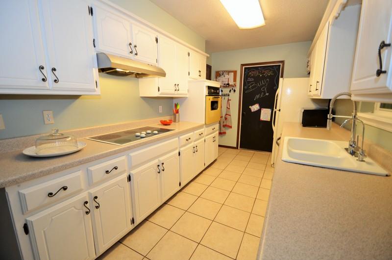 1024 Apollo Cir, Edmond, OK 73003 photo 11
