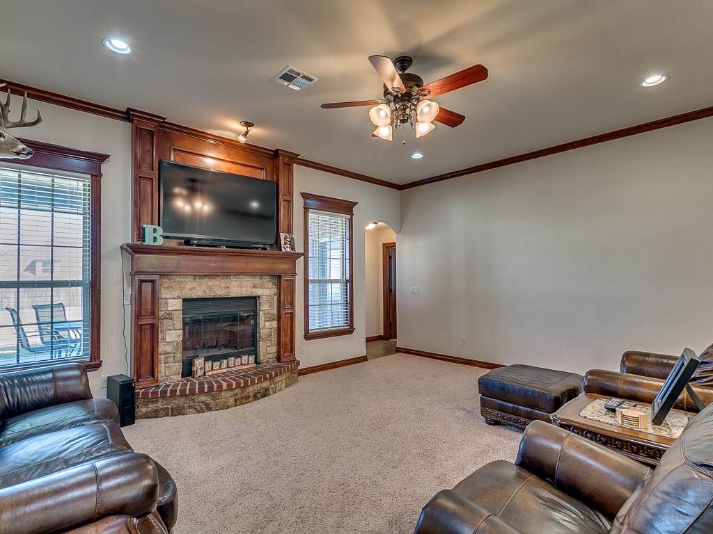 708 Colbert St, Tuttle, OK 73089 photo 11