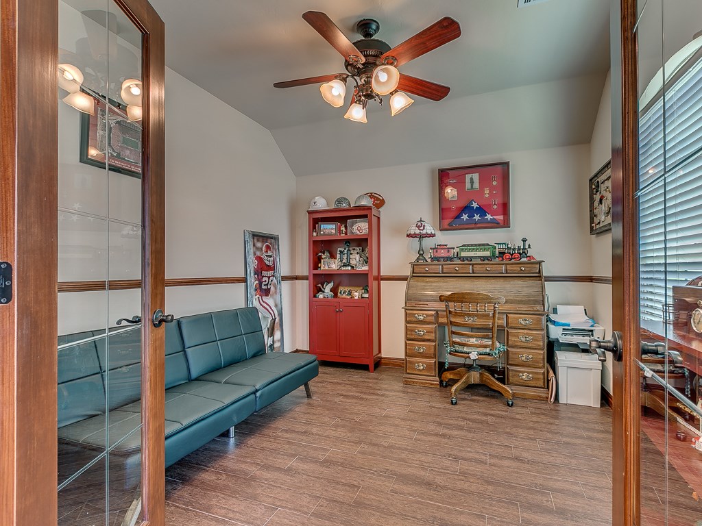 708 Colbert St, Tuttle, OK 73089 photo 16