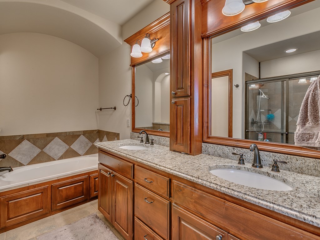 708 Colbert St, Tuttle, OK 73089 photo 22