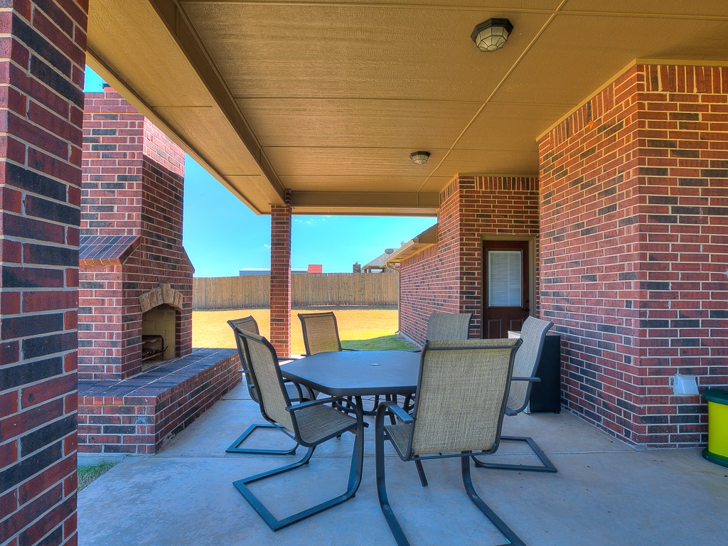 708 Colbert St, Tuttle, OK 73089 photo 6