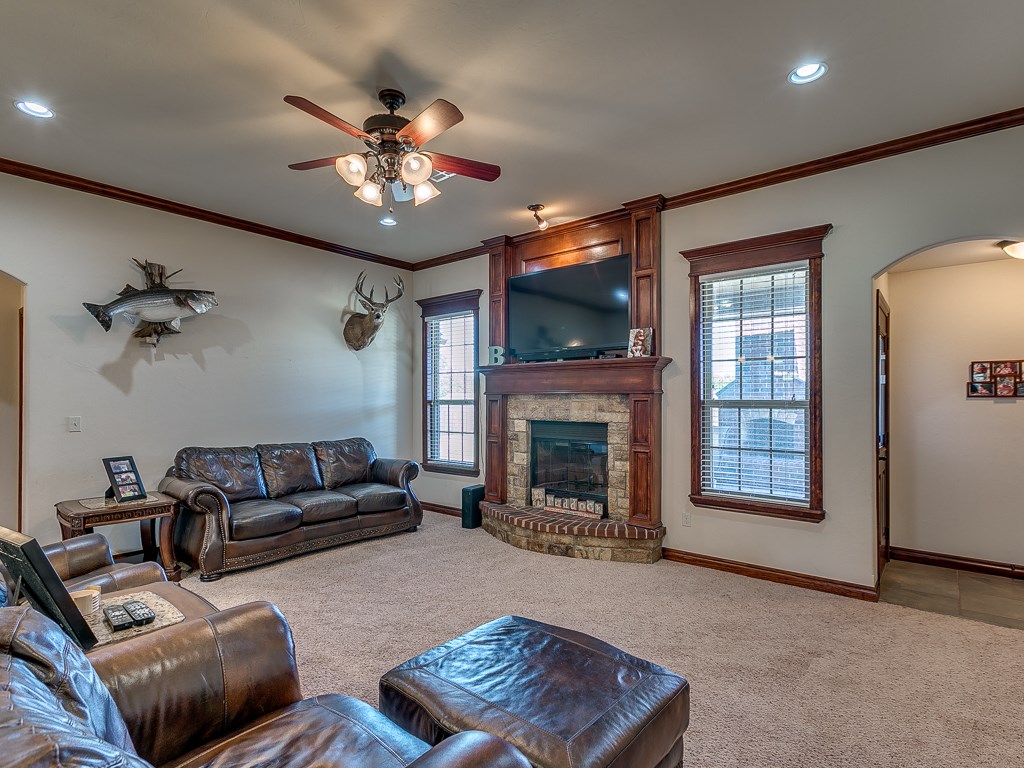 708 Colbert St, Tuttle, OK 73089 photo 10