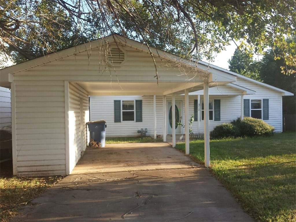 312 Crenshaw St, Wayne, OK 73095 photo 1