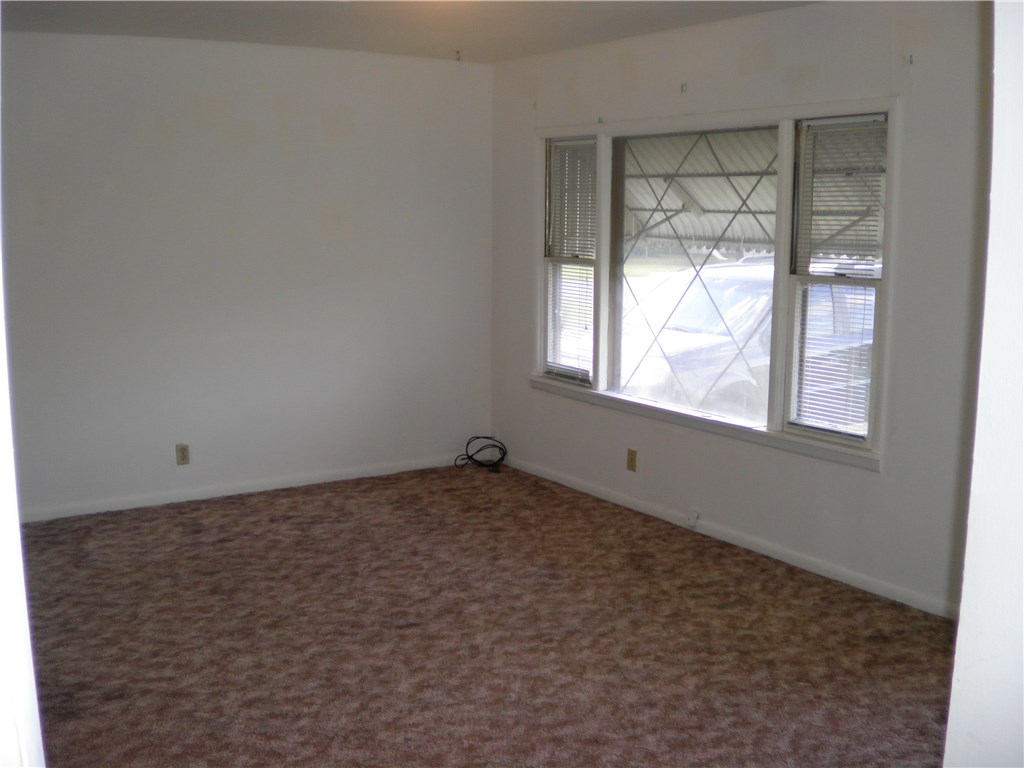 1032 E Wayne, Shawnee, OK 74801 photo 3
