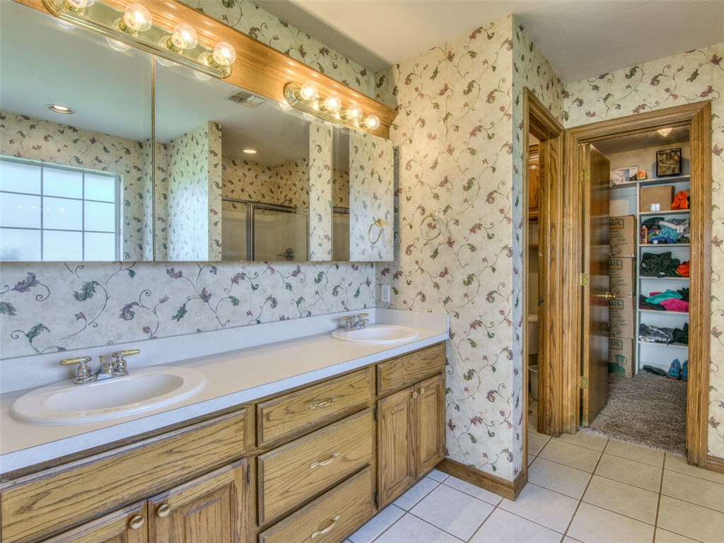 808 Timberland Way, Tuttle, OK 73089 photo 14