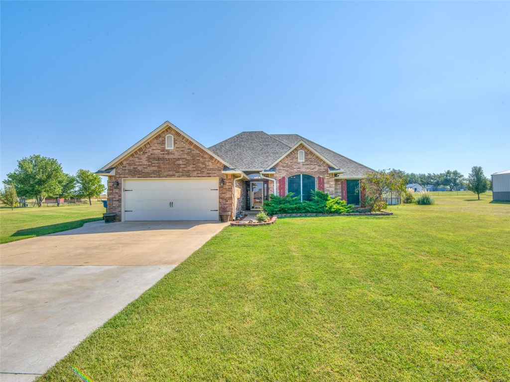 808 Timberland Way, Tuttle, OK 73089 photo 1