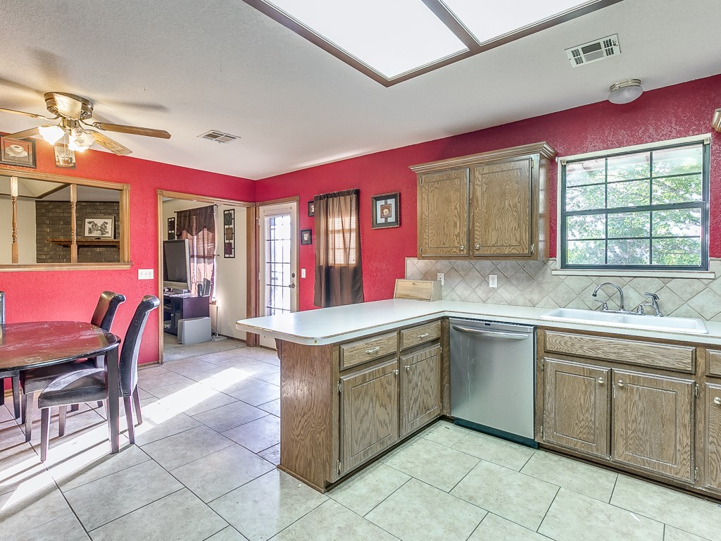 Undisclosed, Harrah, OK 73045 photo 8