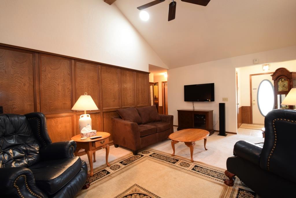 604 Randall Dr, Moore, OK 73160 photo 6