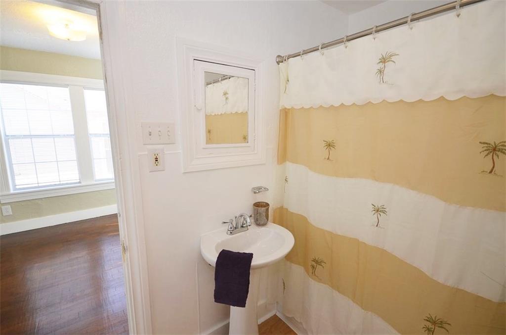 124 E Himes, Norman, OK 73069 photo 9