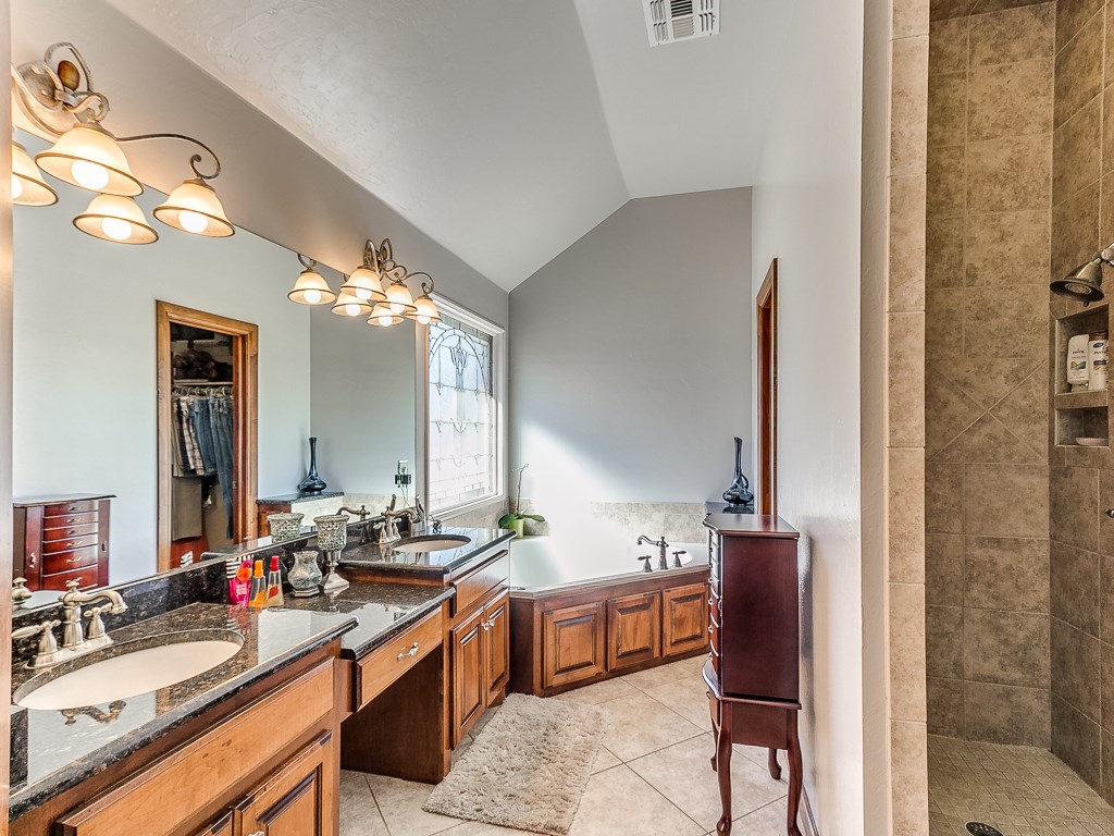 1612 Riverview Dr, Tuttle, OK 73089 photo 13