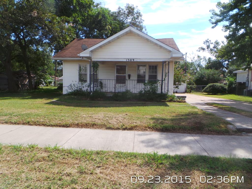 1309 E 10th, Shawnee, OK 74801 photo 1