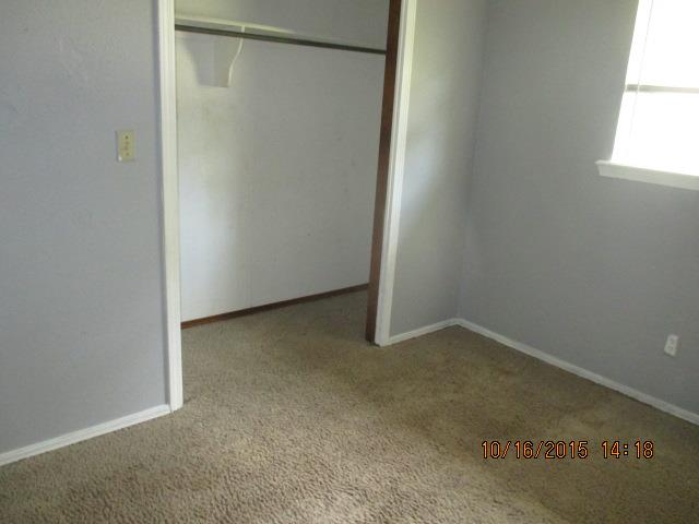 115 Folsom Dr, Mcloud, OK 74851 photo 6
