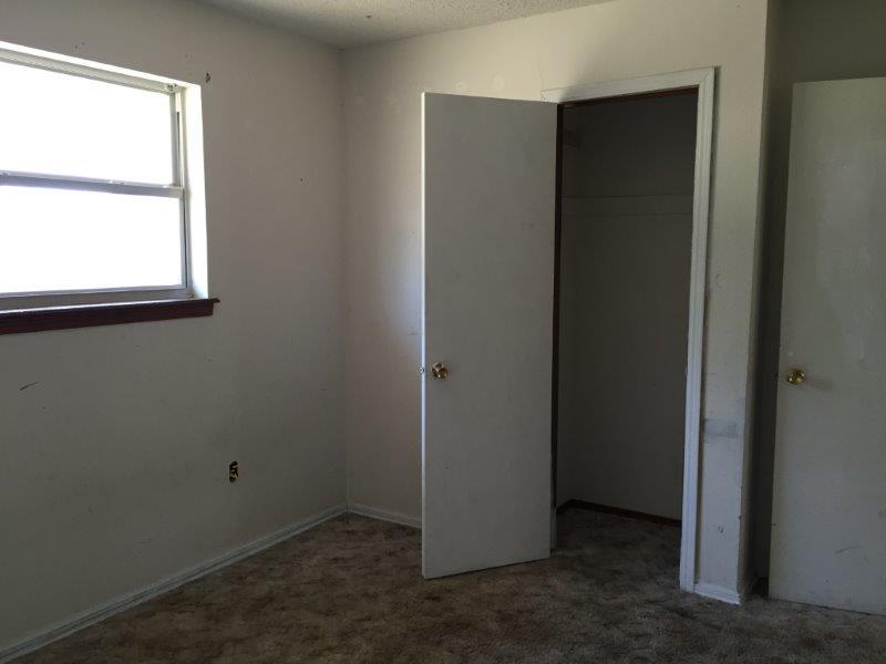 900 Gale, Moore, OK 73160 photo 9