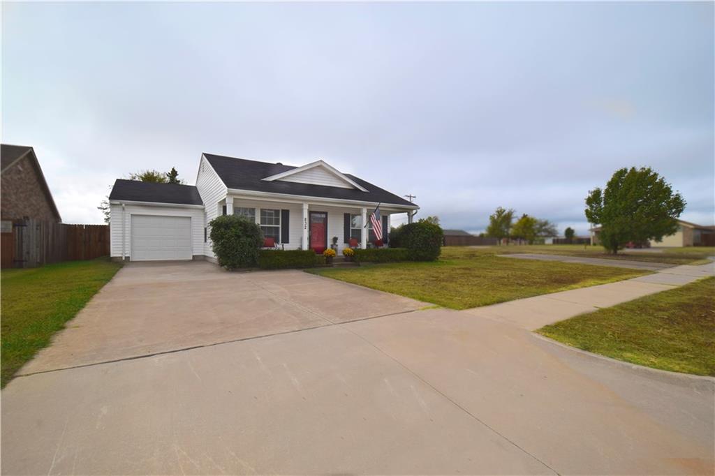 832 Eric Cir, Moore, OK 73160 photo 3