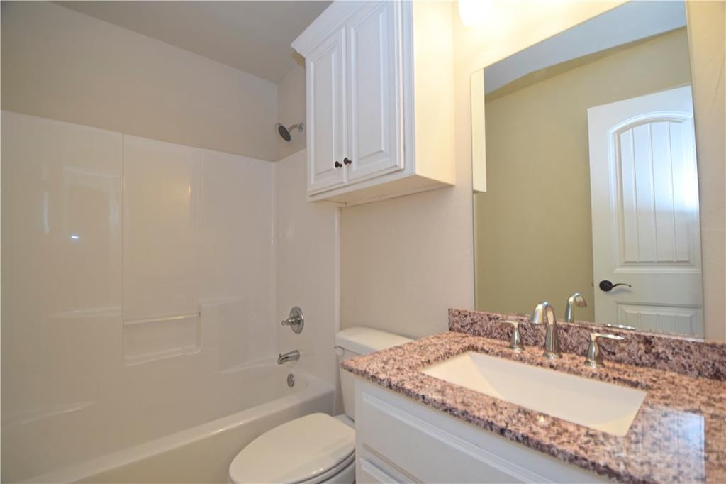 832 Eric Cir, Moore, OK 73160 photo 20