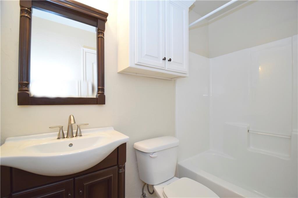 832 Eric Cir, Moore, OK 73160 photo 19