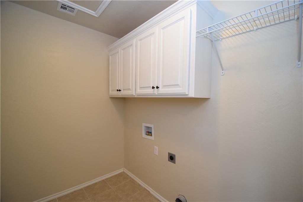 832 Eric Cir, Moore, OK 73160 photo 14