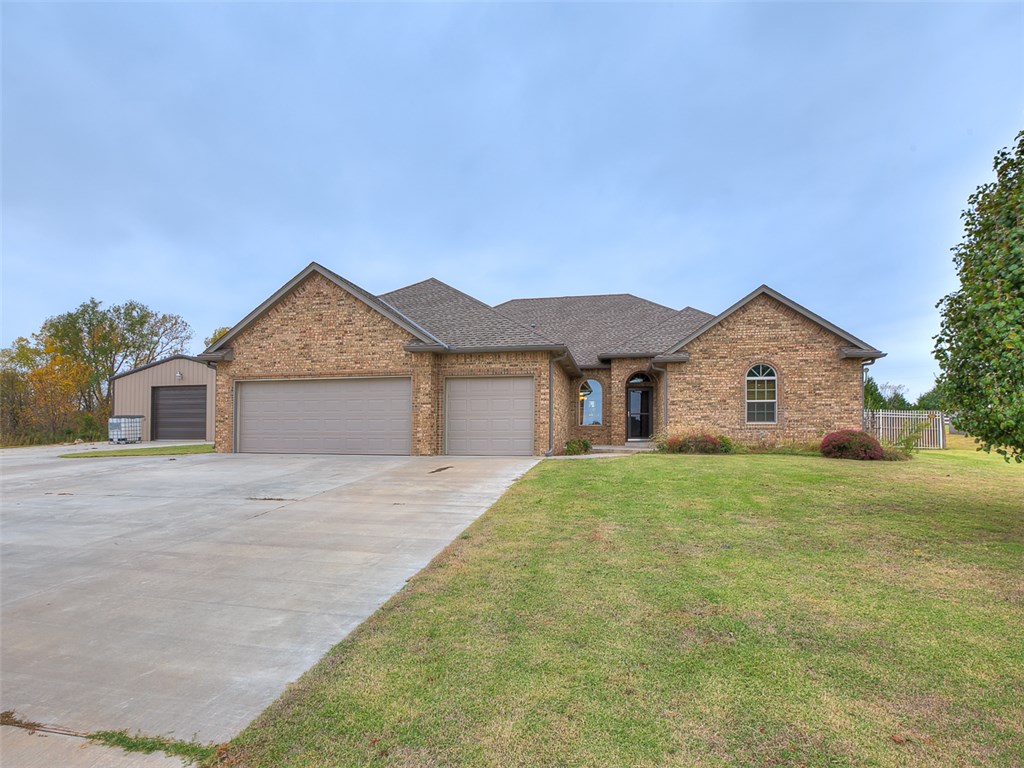 505 Arrowhead Dr, Tuttle, OK 73089 photo 1