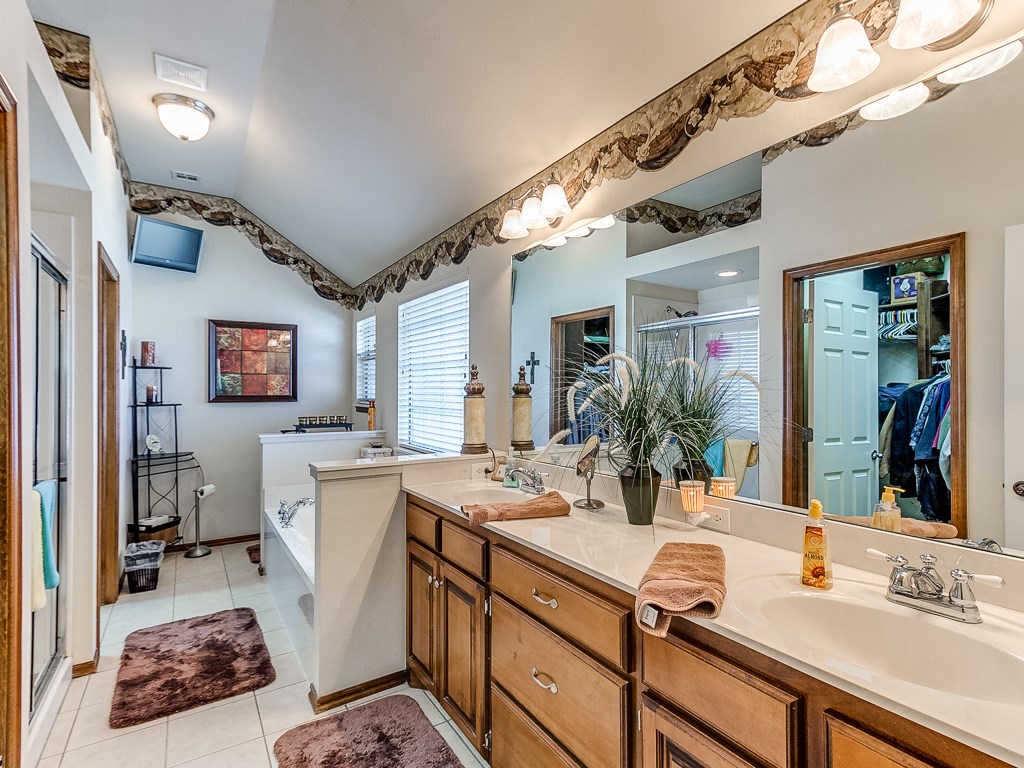 3204 Birch Dr, Moore, OK 73170 photo 12
