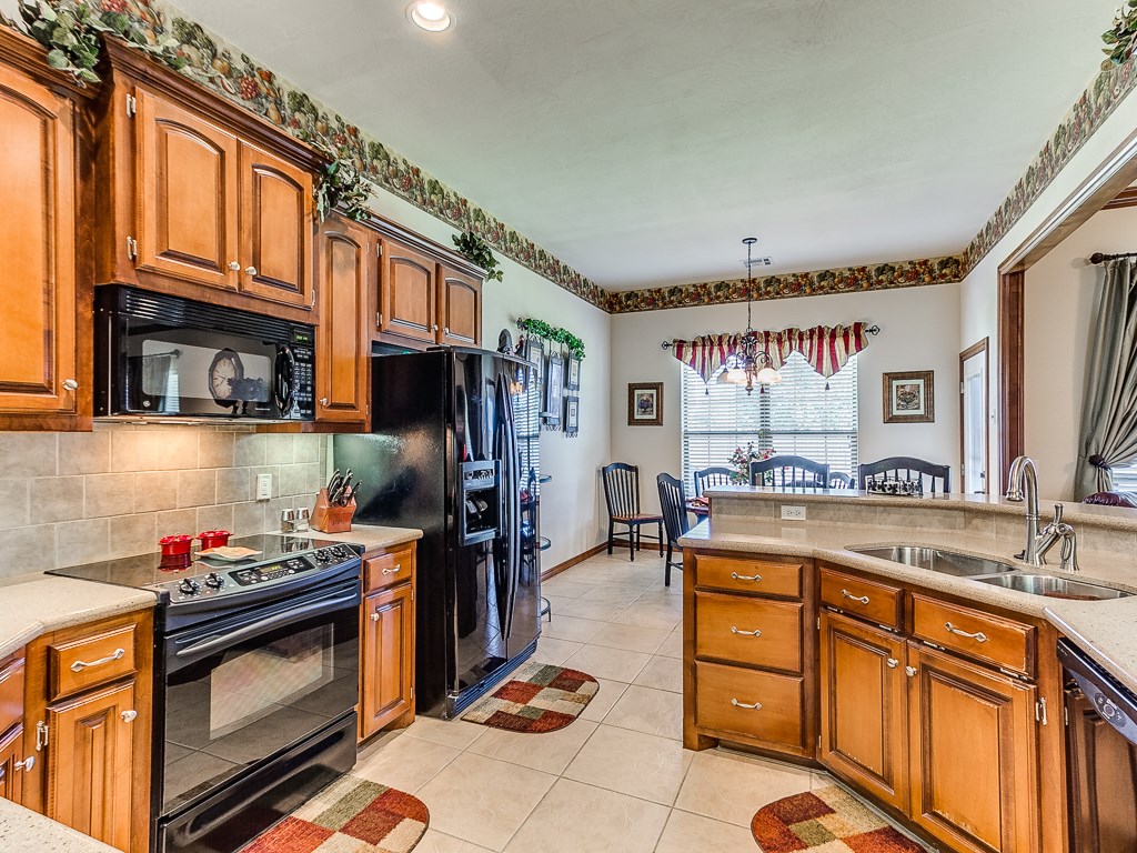3204 Birch Dr, Moore, OK 73170 photo 7