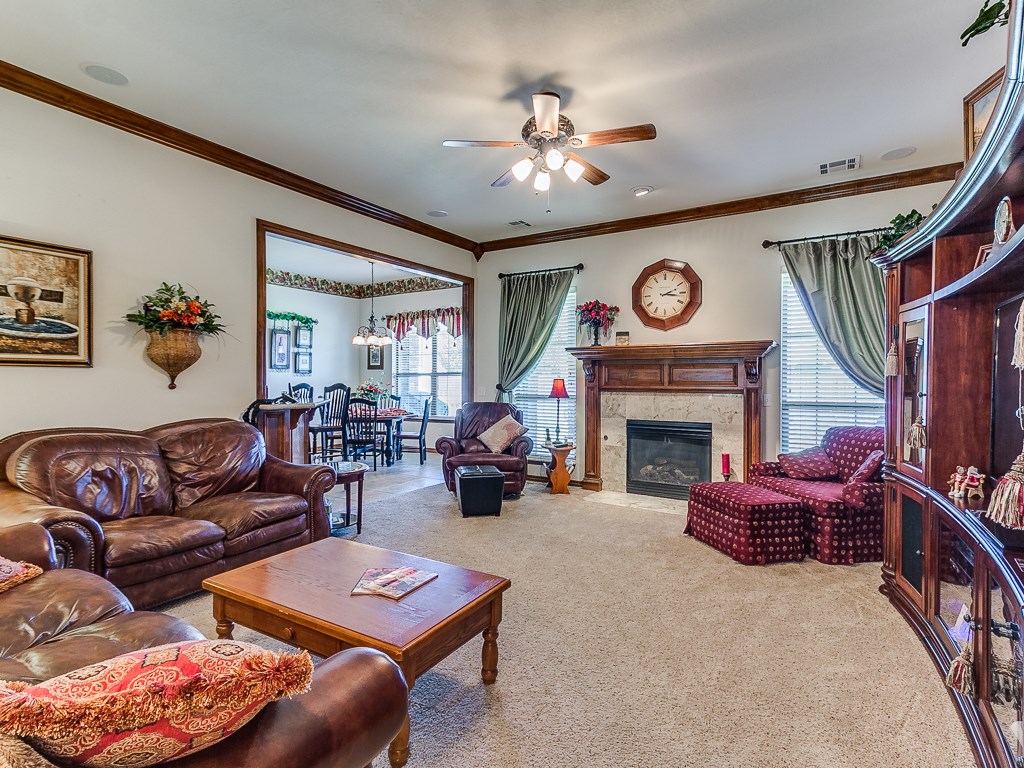 3204 Birch Dr, Moore, OK 73170 photo 4