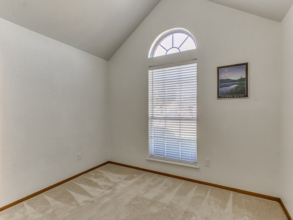 640 Fire Light Dr, Moore, OK 73160 photo 11