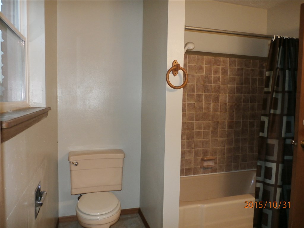 126 Oakside Dr, Moore, OK 73160 photo 12