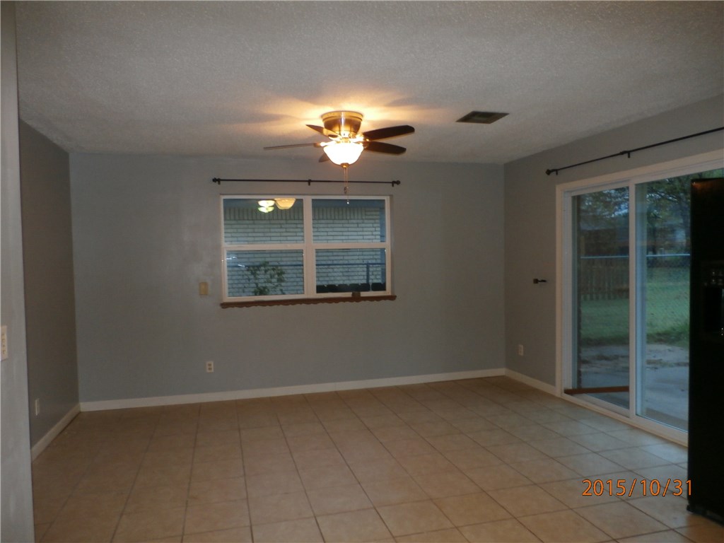 126 Oakside Dr, Moore, OK 73160 photo 8