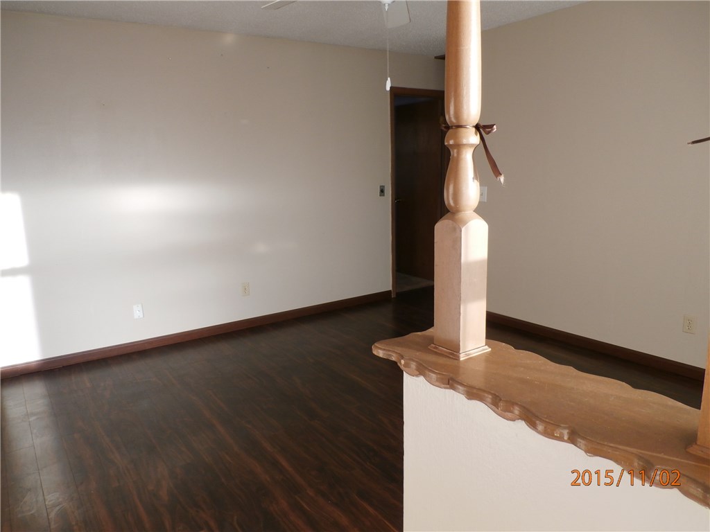 126 Oakside Dr, Moore, OK 73160 photo 4